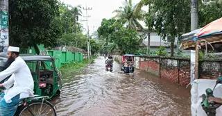 নোয়াখালীতে আবারো বন্যার আশঙ্কা, তলিয়ে গেছে অধিকাংশ সড়ক